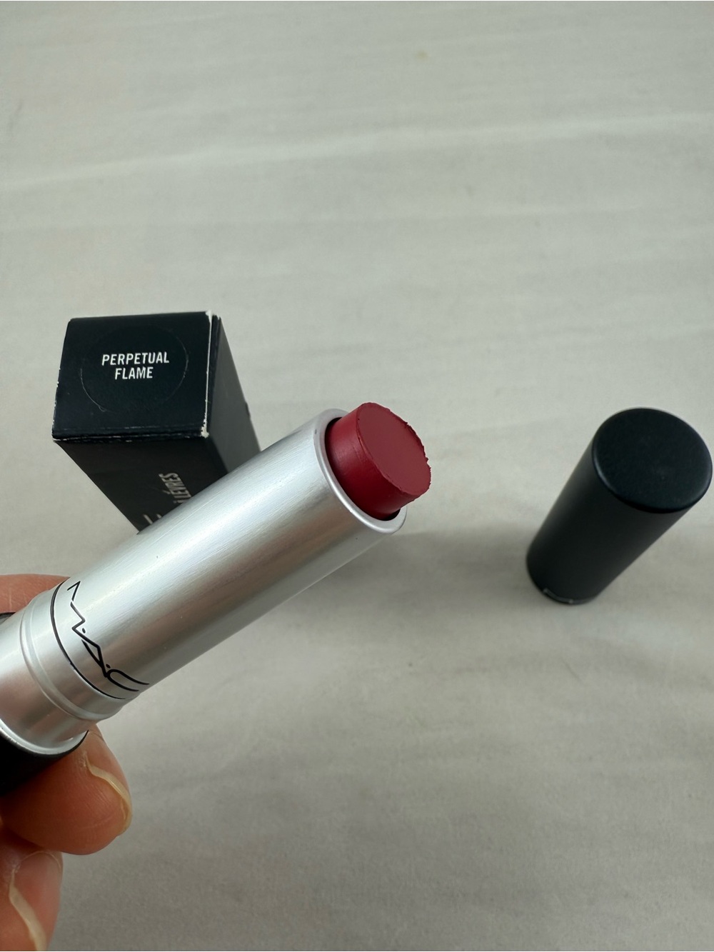 MAC Cosmetics Perpetual Flame prolong wear lip creme